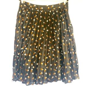 Epik pleated midi skirt, print with zipper waist band. Size Xl